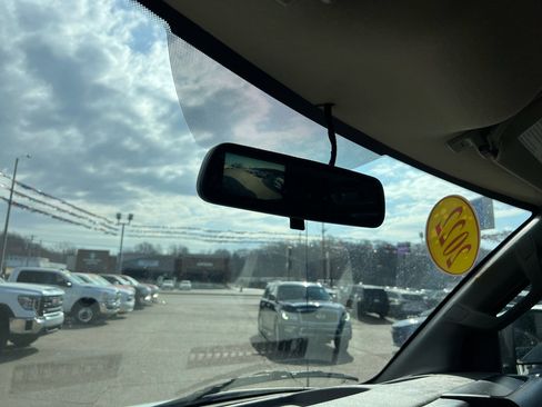 Used 2022 Chevrolet Express 2500 w/ Driver Convenience Package image 16