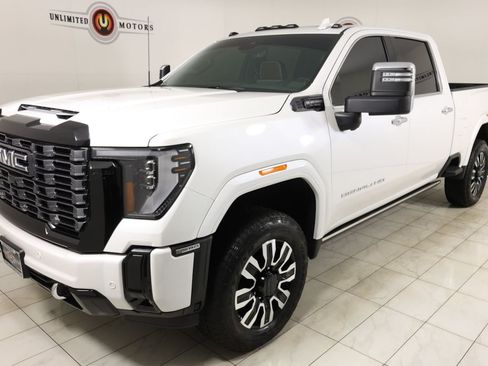 Used 2025 GMC Sierra 2500 Denali Ultimate AWD/4WD image 5