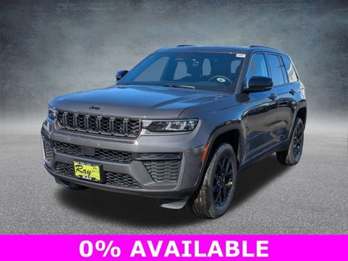 New 2026 Jeep Grand Cherokee Altitude image 8