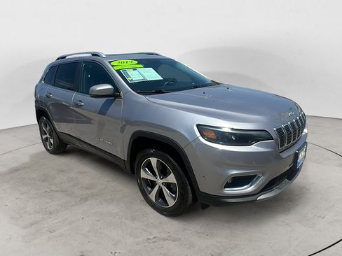 Used 2019 Jeep Cherokee Limited w/ Luxury Group AWD/4WD image 8