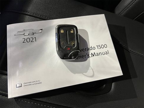 Used 2021 Chevrolet Silverado 1500 LT Trail Boss w/ Convenience Package II image 40