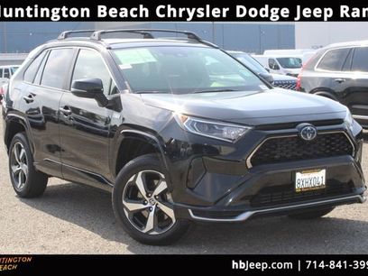 Used 2021 Toyota RAV4 SE w/ Weather & Moonroof Package