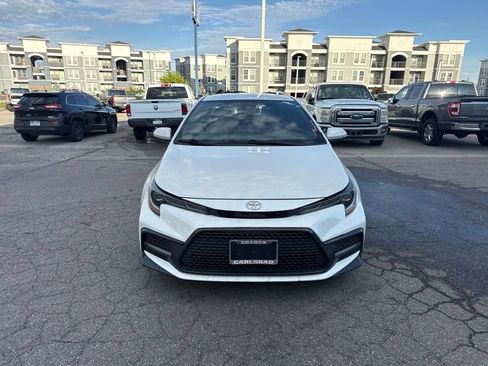 Used 2023 Toyota Corolla LE w/ Carpet Mat Package (TMS) FWD image 3