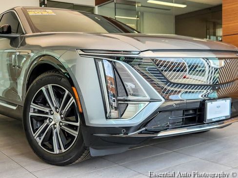 Certified 2024 Cadillac Lyriq Luxury w/ LPO, Floor Liner Package AWD/4WD image 2