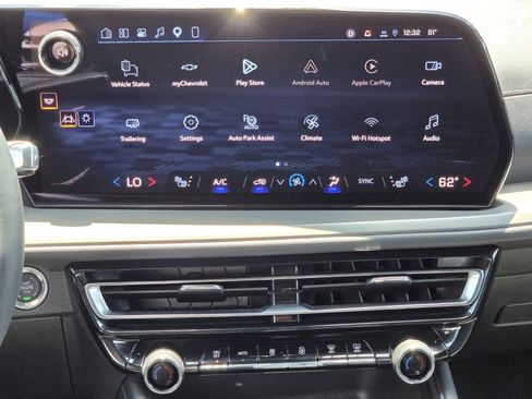 New 2026 Chevrolet Traverse LT w/ Enhanced Driving Package FWD image 9