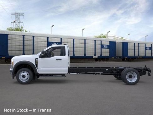 New 2026 Ford F550 4x4 Regular Cab Super Duty image 3