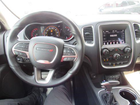 Used 2019 Dodge Durango SXT w/ 3rd Row Seating Group RWD image 16