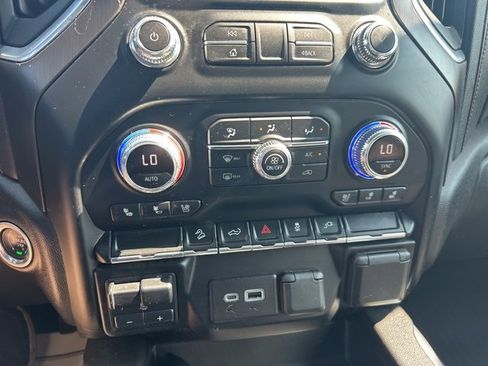 Used 2022 GMC Sierra 2500 AT4 w/ Snow Plow Prep/Camper Package image 16