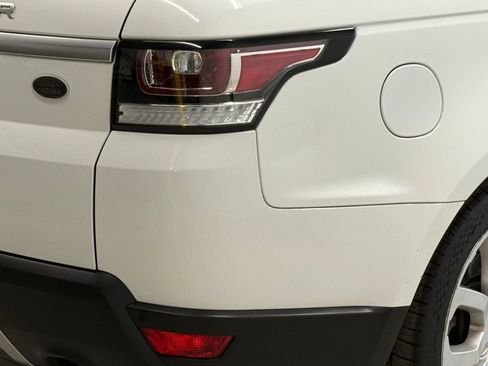 Used 2015 Land Rover Range Rover Sport HSE image 10