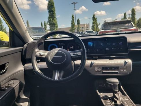 Used 2025 Hyundai Kona SEL FWD image 21