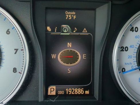 Used 2016 Toyota Camry SE FWD image 20
