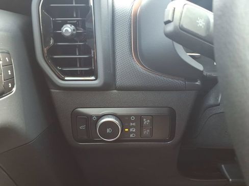 Used 2023 Ford Bronco Sport Outer Banks w/ Tech Package AWD/4WD image 11