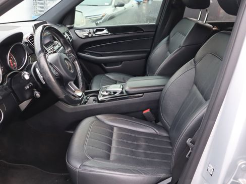 Used 2019 Mercedes-Benz GLS 450 4MATIC image 18