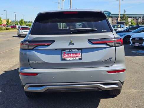 New 2026 Mitsubishi Outlander SE AWD/4WD image 6
