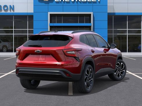 New 2026 Chevrolet Trax RS w/ Sunroof Package FWD image 4