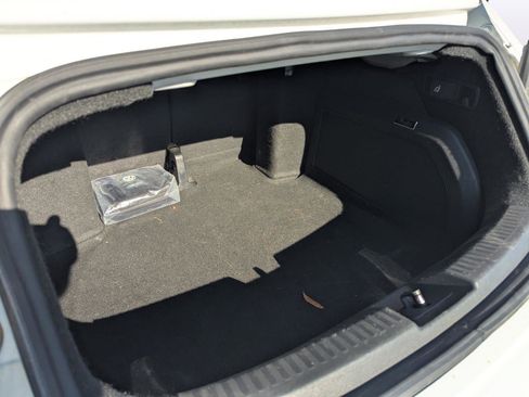 Used 2019 Volkswagen Beetle S image 13