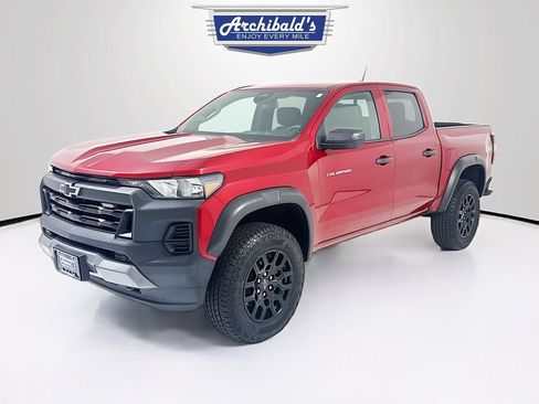 Used 2023 Chevrolet Colorado Trail Boss image 3