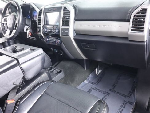 Used 2017 Ford F350 Lariat w/ Camper Package AWD/4WD image 51