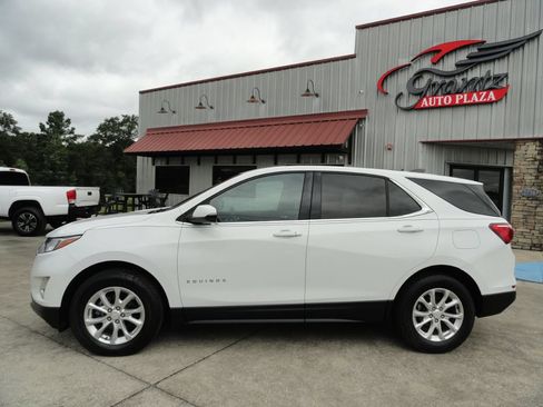 Used 2018 Chevrolet Equinox LT FWD image 3