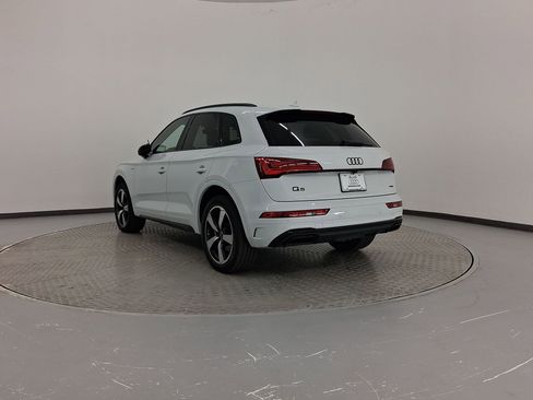 Used 2022 Audi Q5 2.0T Premium Plus w/ Premium Plus Package image 3