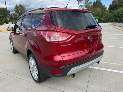 Used 2013 Ford Escape Titanium w/ Parking Technology Pkg AWD/4WD image 6