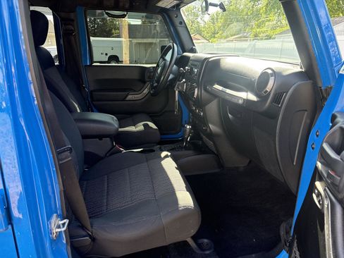 Used 2011 Jeep Wrangler Unlimited Sport AWD/4WD image 13
