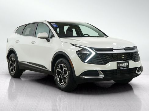 Used 2023 Kia Sportage LX AWD/4WD image 8