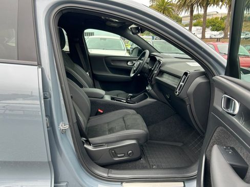 Used 2023 Volvo C40 P8 Recharge Plus w/ Climate Package AWD/4WD image 36