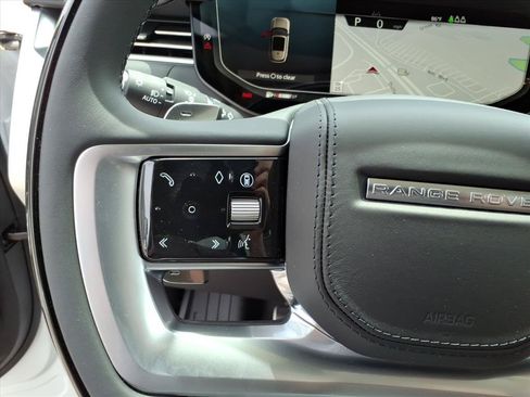 New 2026 Land Rover Range Rover SE AWD/4WD image 16