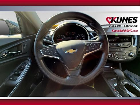 Used 2024 Chevrolet Malibu LT FWD image 15