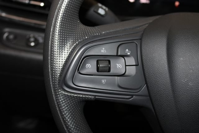Used 2025 Buick Envista Preferred w/ Convenience II Package FWD image 24