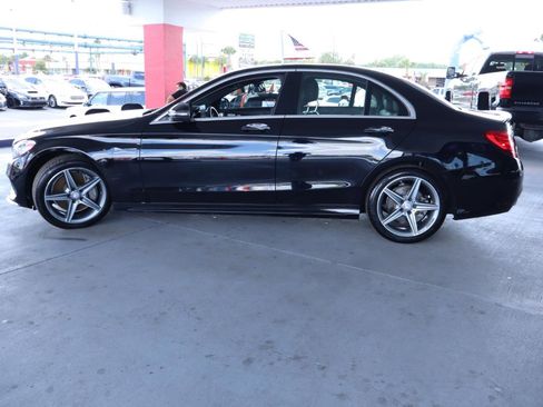Used 2017 Mercedes-Benz C 300 4MATIC Sedan w/ Premium 3 Package image 10