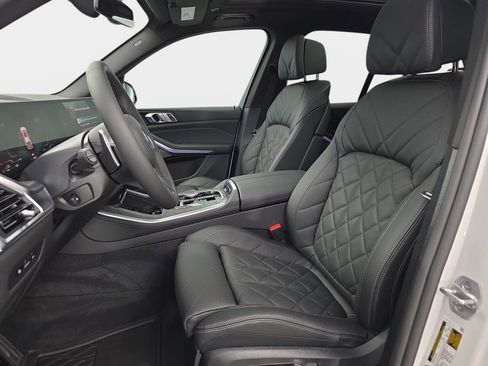 New 2026 BMW X5 xDrive50e w/ M Sport Package AWD/4WD image 15