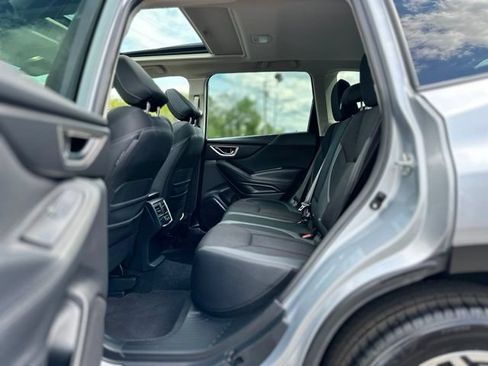 Used 2023 Subaru Forester Premium AWD/4WD image 19