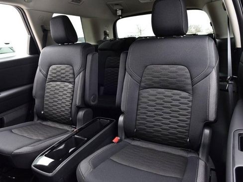 Certified 2025 Nissan Pathfinder SV w/ SV Premium Package image 23