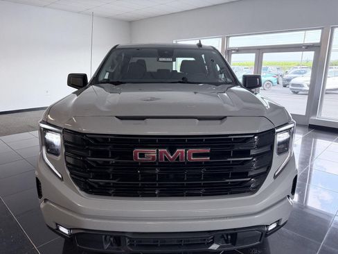 Used 2024 GMC Sierra 1500 Elevation AWD/4WD image 16