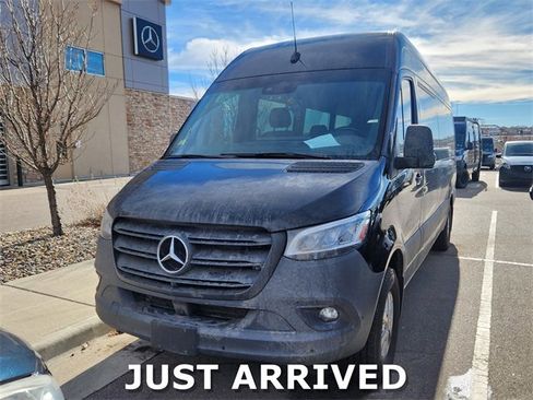 Used 2023 Mercedes-Benz Sprinter 2500 image 1