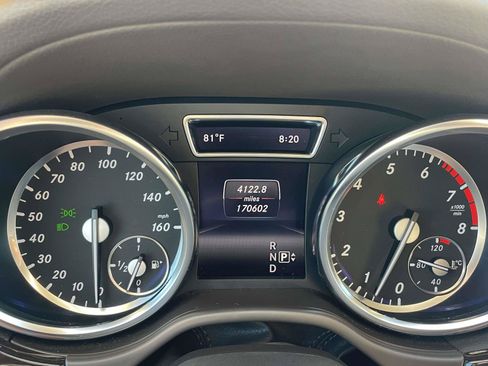 Used 2014 Mercedes-Benz GL 450 4MATIC image 22