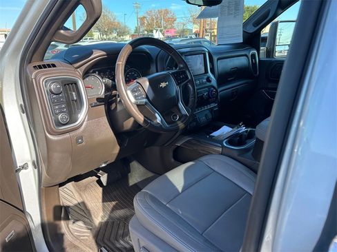 Used 2020 Chevrolet Silverado 3500 LTZ w/ LTZ Premium Package image 8