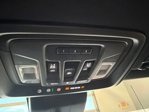 Used 2024 GMC Sierra 2500 AT4 w/ AT4 Premium Plus Package AWD/4WD image 17
