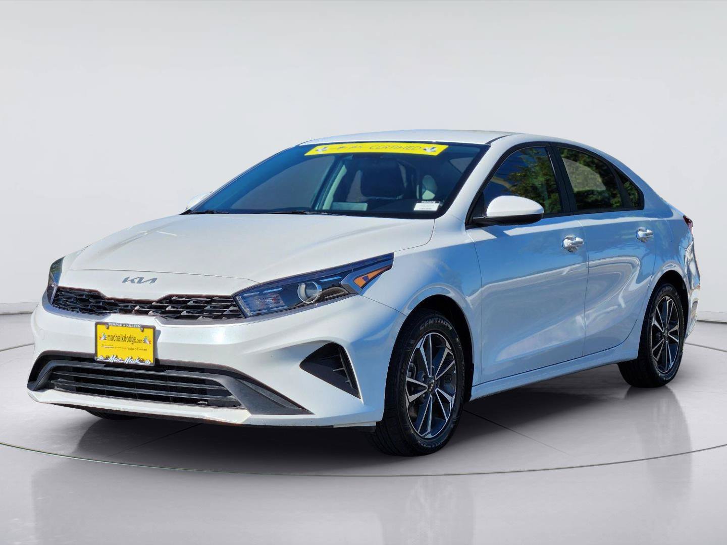 Used 2023 Kia Forte LXS FWD image 3