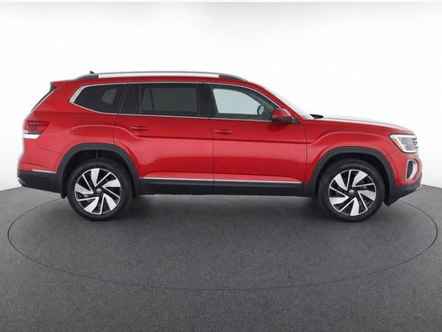 Used 2024 Volkswagen Atlas SEL AWD/4WD image 8
