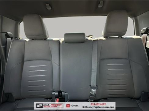 Used 2024 Toyota Tacoma TRD Off-Road image 15