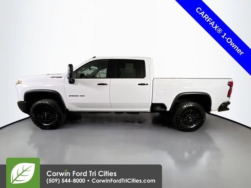 Used 2024 Chevrolet Silverado 2500 ZR2 w/ Technology Package AWD/4WD image 6
