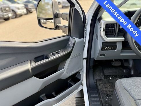 New 2025 Ford F550 4x4 Crew Cab Super Duty w/ XL Chrome Package image 7