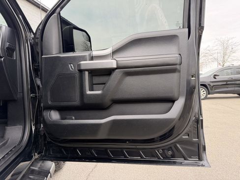 Used 2017 Ford F150 XLT w/ Equipment Group 302A Luxury AWD/4WD image 52