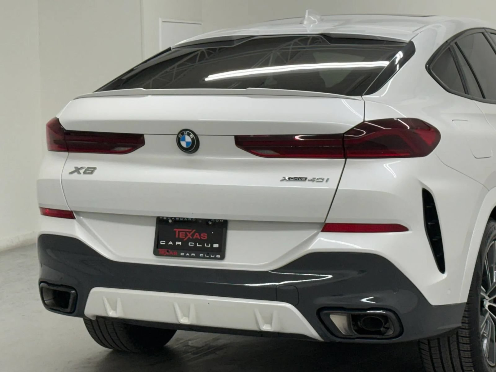 Used 2023 BMW X6 xDrive40i w/ M Sport Package AWD/4WD image 43
