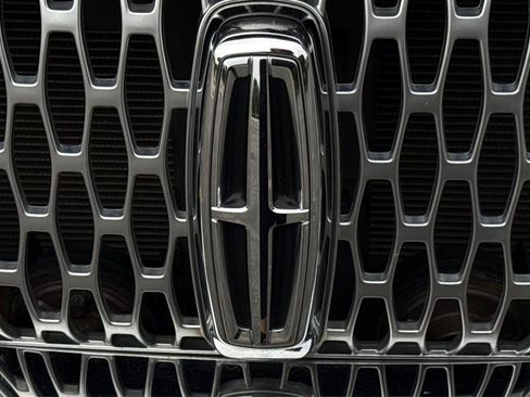 Used 2019 Lincoln Nautilus Reserve FWD image 69