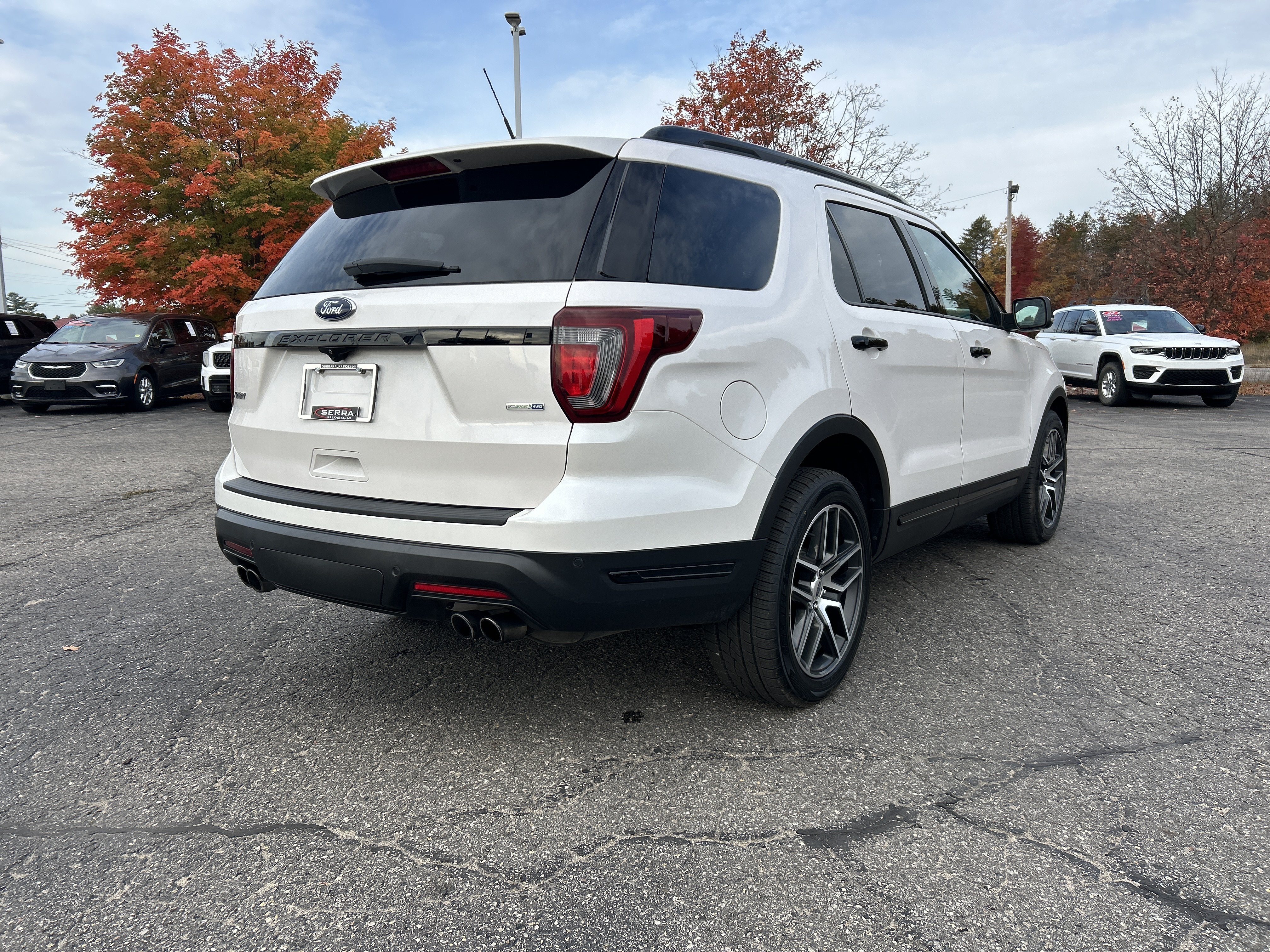 Used 2019 Ford Explorer Sport AWD/4WD image 3