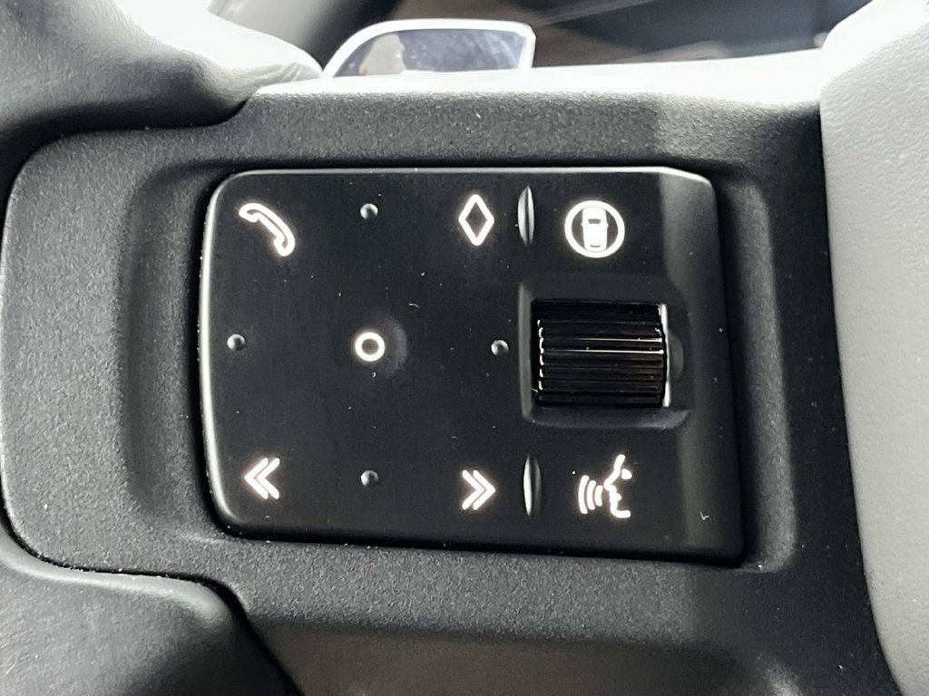 Certified 2026 Land Rover Defender 110 OCTA AWD/4WD image 36